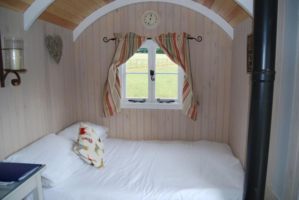 Skylark Shepherds Hut Роял-Танбридж-Веллс Екстер'єр фото