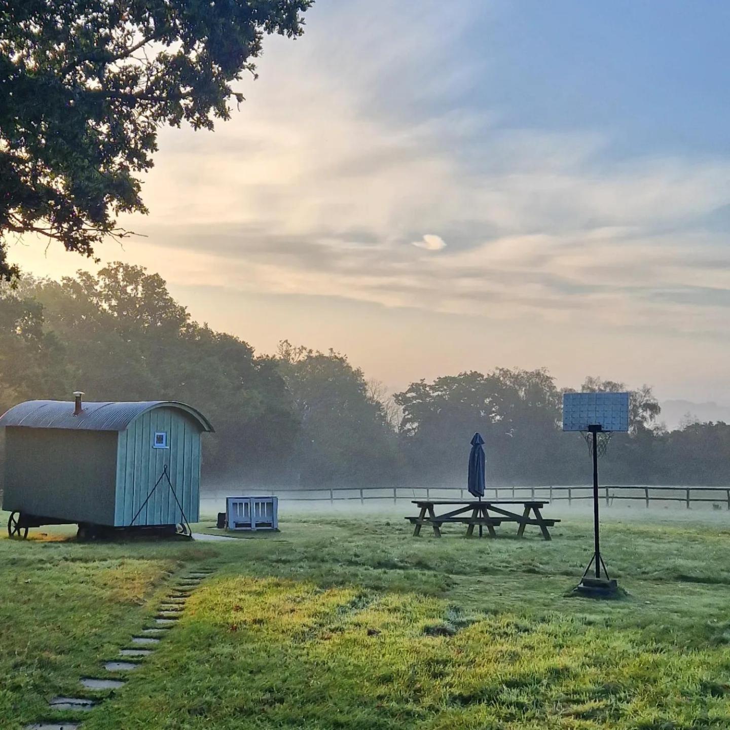 Skylark Shepherds Hut Роял-Танбридж-Веллс Екстер'єр фото